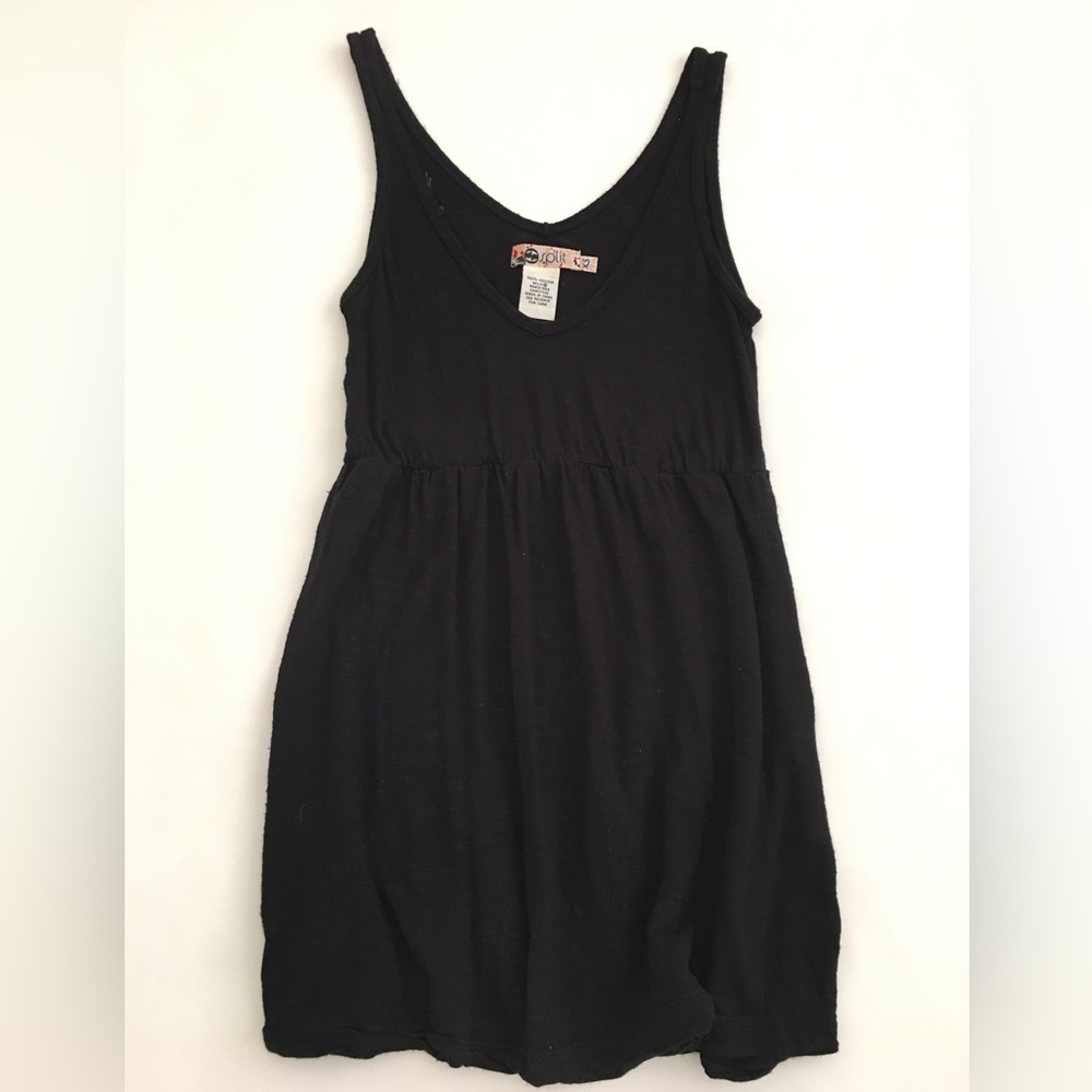 SPLIT Clothing~ Black Sleeveless Top Gathered Front Size Extra Small 100% Vicose